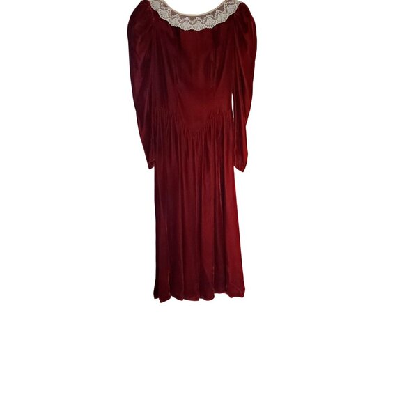 Vintage Red Velvet Long Sleeve Dress Lace Collar Gathered Waist Full Skirt Sz 8 - Picture 2 of 11